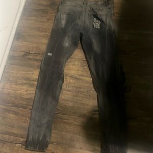 These are ksubis jus got them and there a size 30